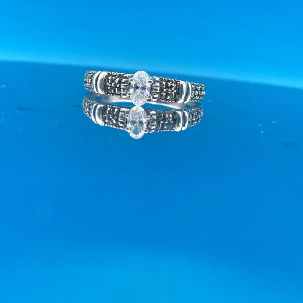 Vintage Sterling Silver Oval Brilliant Cubic Zirconia Ring